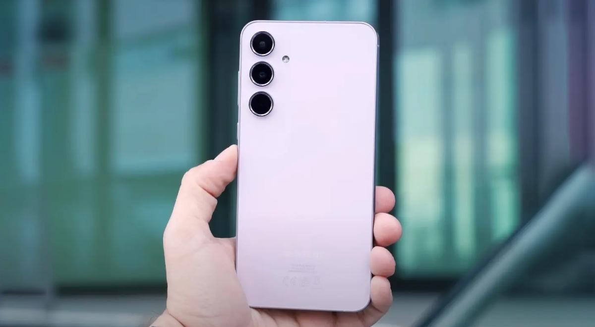 NO compres el Galaxy A56: este Samsung es idéntico, tiene cámaras con calidad 4K, pantalla 120Hz y cuesta menos