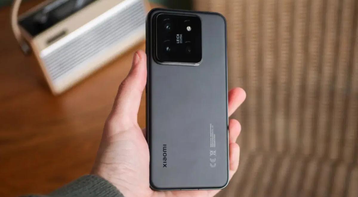 Este Xiaomi es 'pequeño' pero es el segundo más potente del mundo: chip Snapdragon 8 Elite, 512G y triple cámara LEICA
