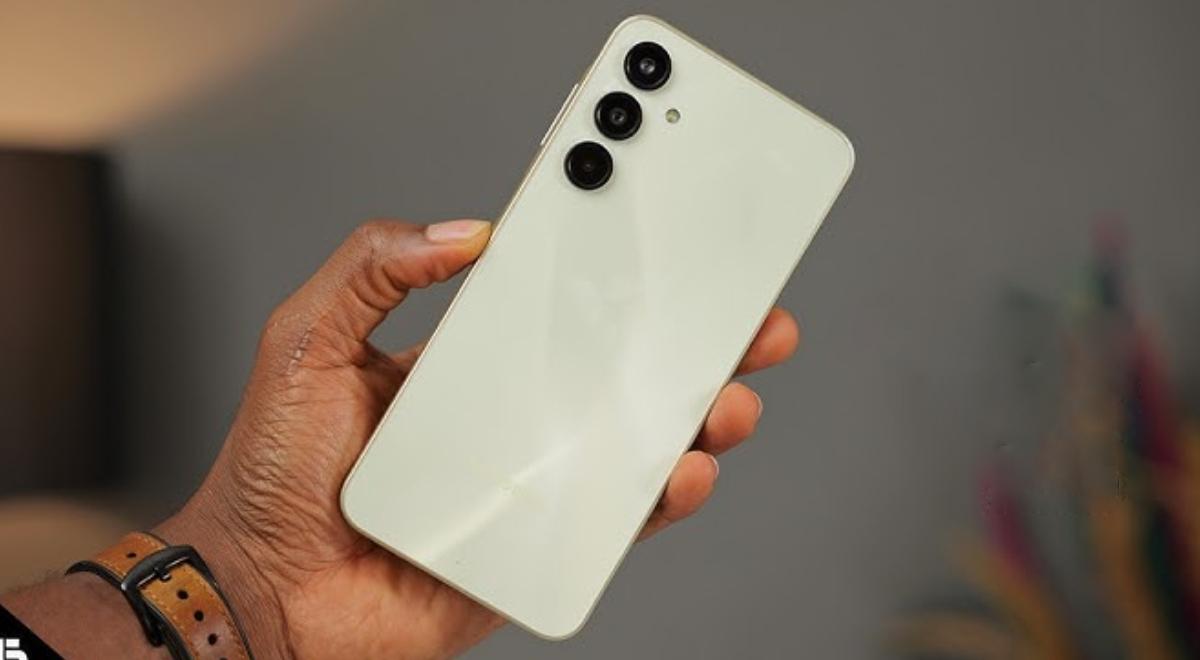 Este Samsung con 1TB de memoria, triple cámara de 50MP y pantalla FullHD+ no cuesta más de $150