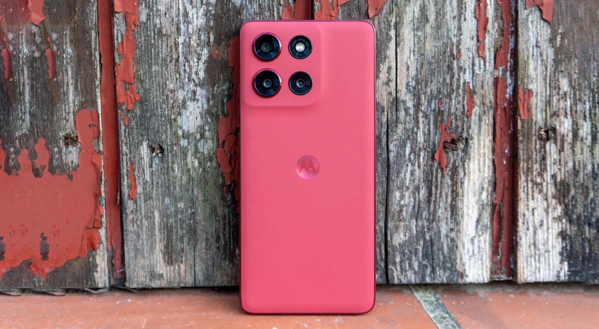 ¿Un teléfono o una power bank? Este Motorola barato tiene 6720 mAh, 512GB y pantalla OLED de 120Hz