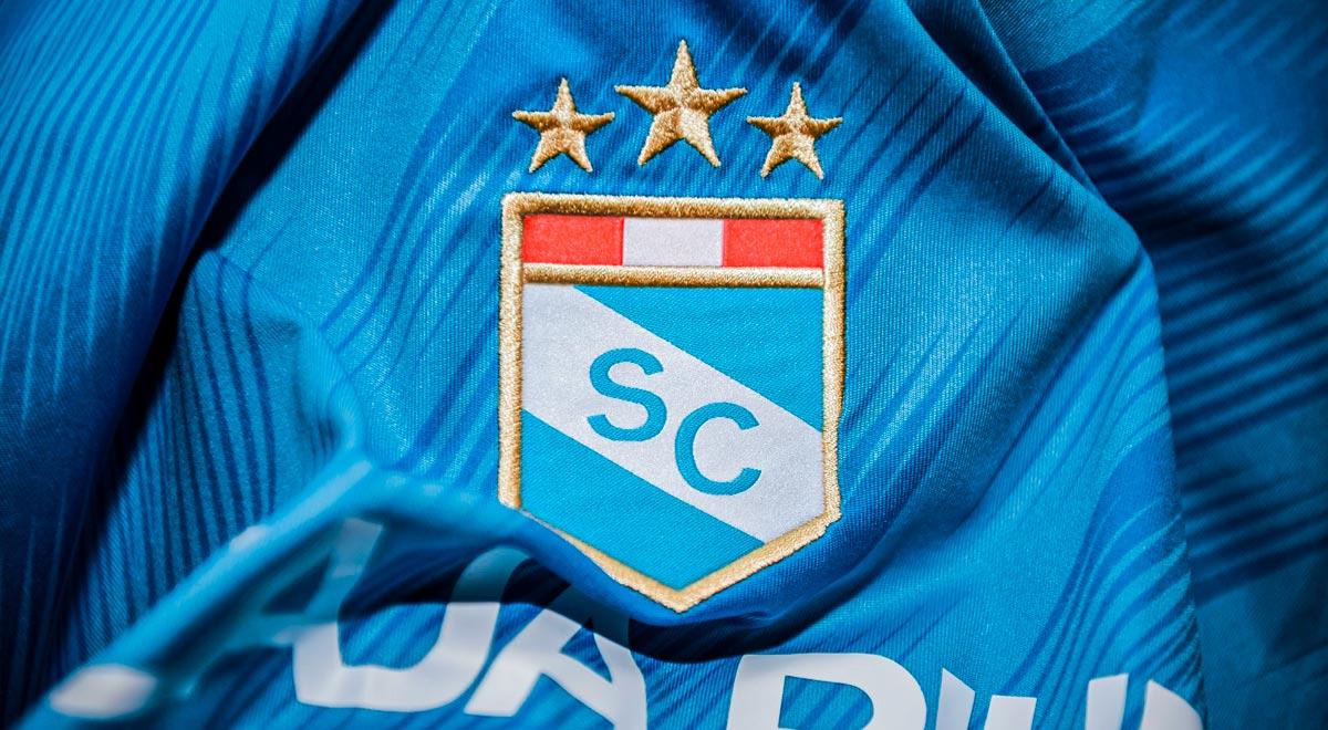 ¡Oficial! Cristal da la sorpresa y firma a futbolista de selección por 2 temporadas: 