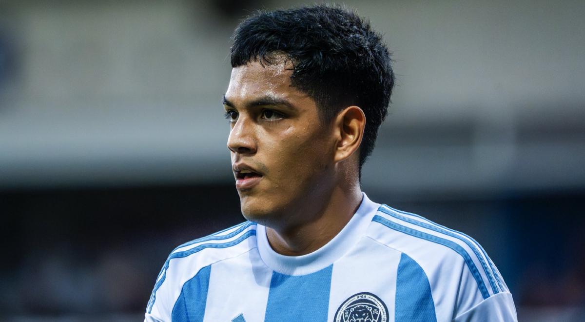 Joao Grimaldo recibe importante reconocimiento en Letonia tras desconvocatoria con Perú