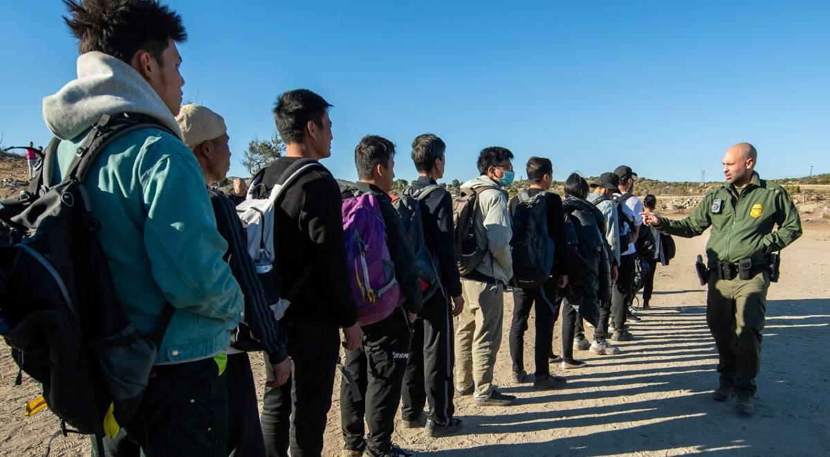 CUIDADO con tu solicitud de beneficio migratorio en EE. UU.: este es el nuevo nivel de identificación que pone en alerta a inmigrantes