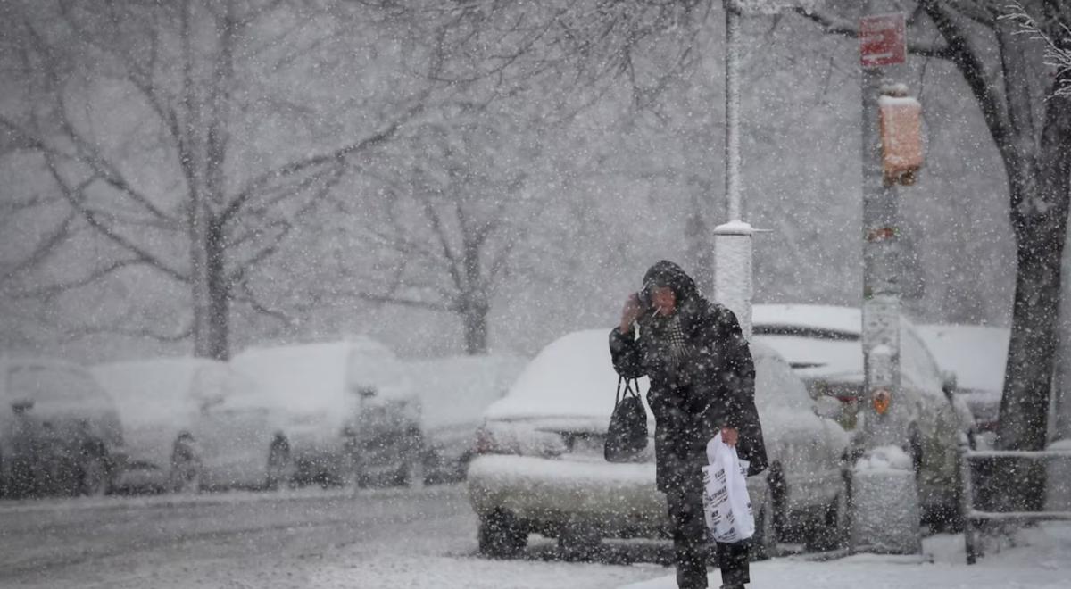 ALERTA climática: revelan el DÍA CLAVE en el que TERMINARÁ la tormenta invernal Fern que azota a Estados Unidos