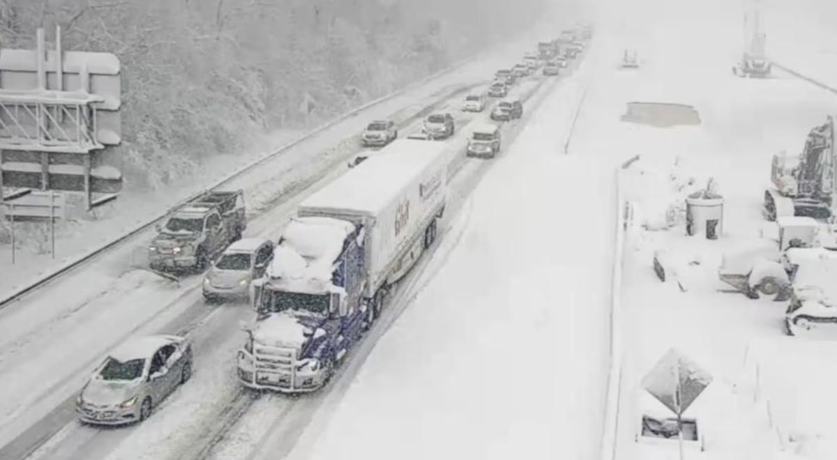 MALAS NOTICIAS en Estados Unidos: tormenta invernal histórica desata el caos y deja al menos 11 muertos