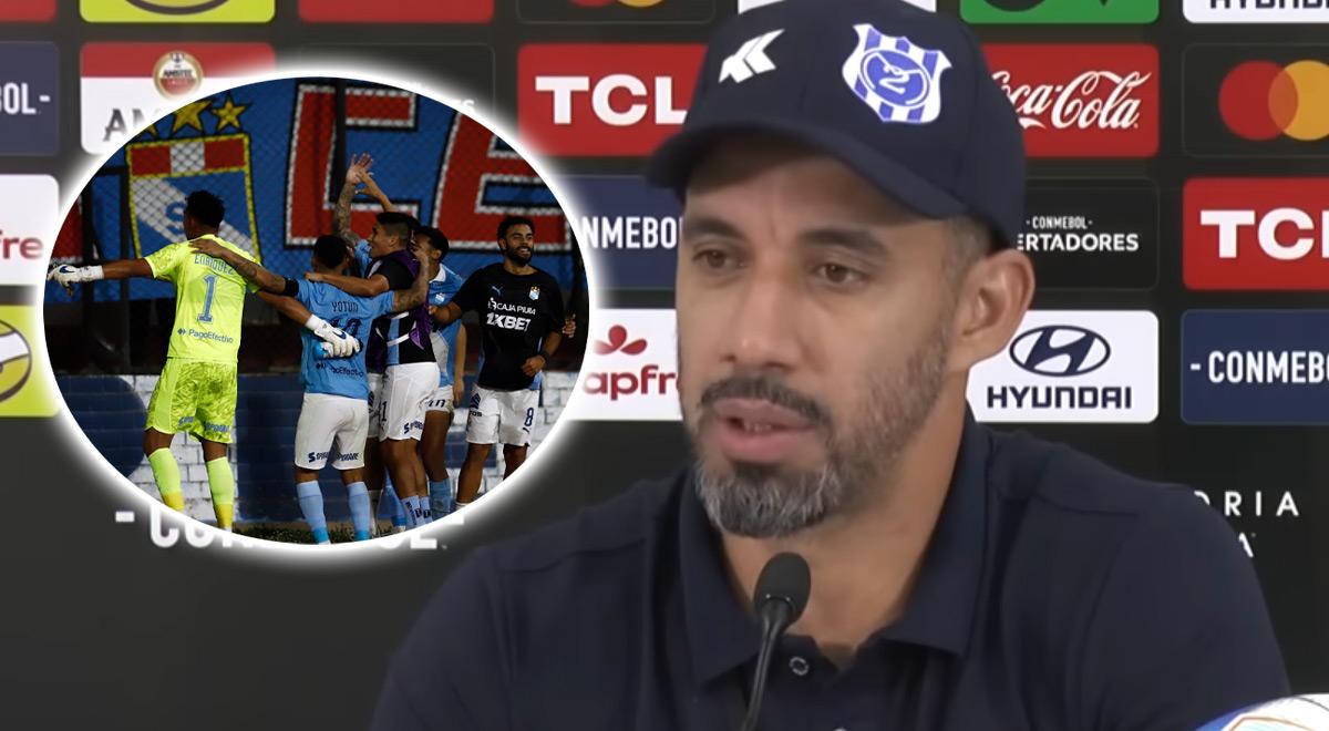 DT de 2 de Mayo paralizó conferencia para rendirse ante dos jugadores de Cristal: "Mucho nivel"