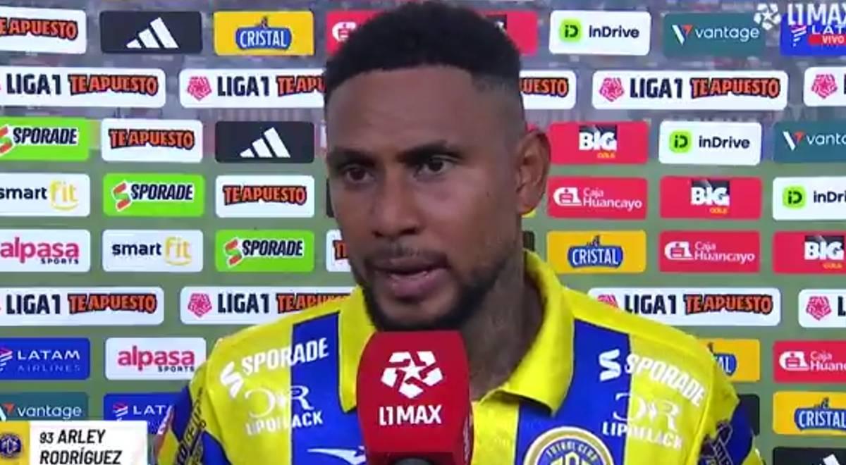Arley Rodríguez minimizó a Universitario tras partido en el Monumental: "No lo sentí..."