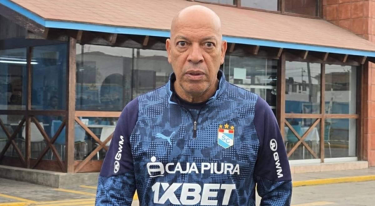 ¿Sin fichajes? Mosquera y su fría postura sobre reforzar a Cristal: "Sería irresponsable"