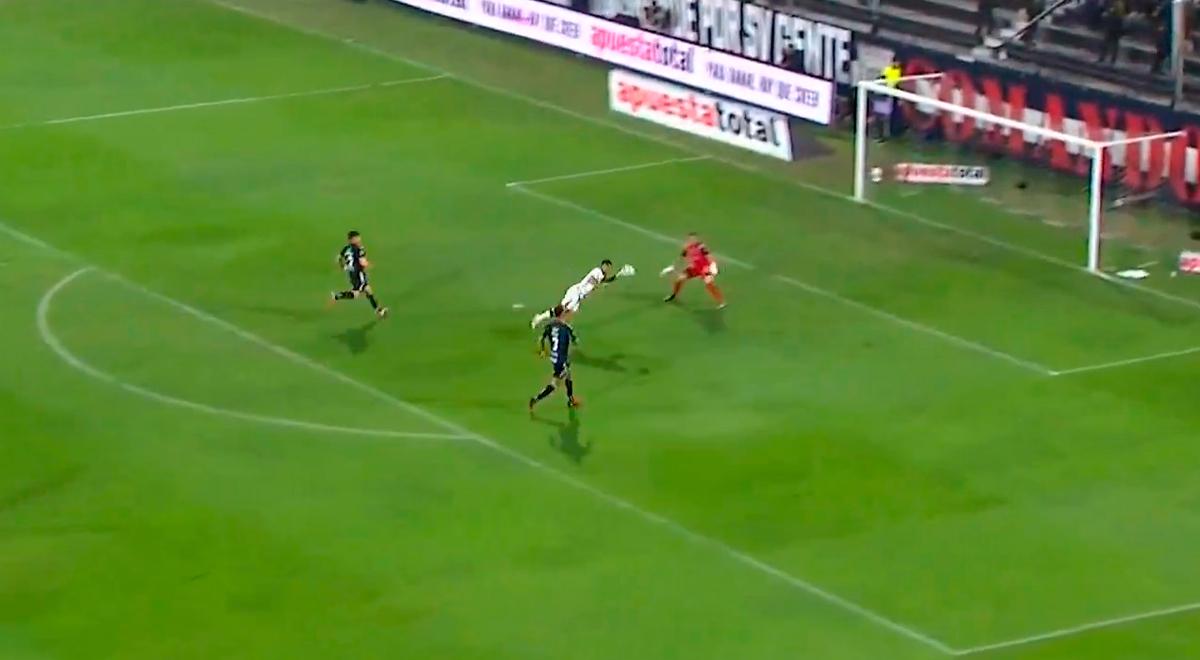 ¡Golazo! Luis Ramos pone el 1-1 para Alianza Lima ante Palestino tras soberbio remate de cabeza