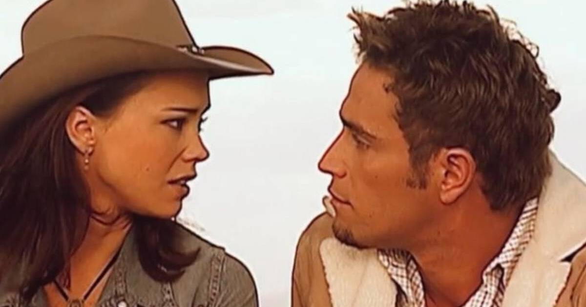 Pasión De Gavilanes Así Fue El Primer Beso De Sarita Y Franco En La Novela 6813