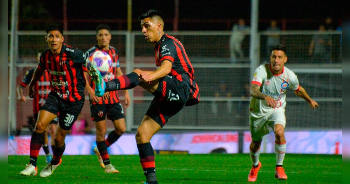 Argentinos Juniors vs Patronato empato sin goles por Liga Profesional 2022 Argentinos Juniors vs Patronato empato sin goles por Liga Profesional 2022