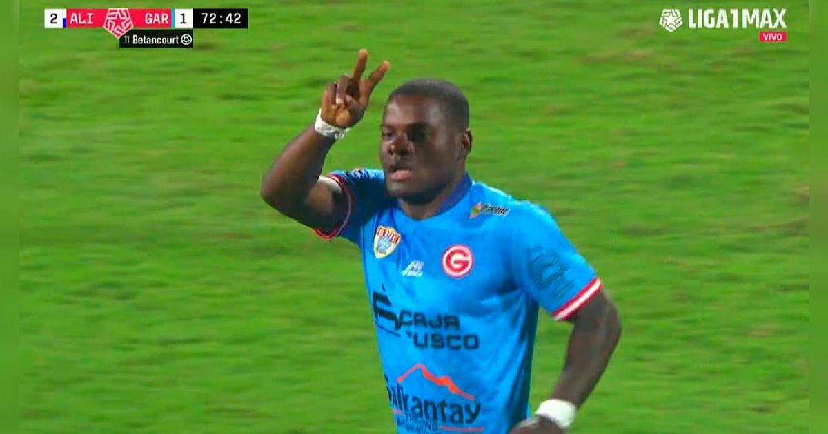 Betancourt hizo tremenda jugada dentro del área: se llevó a García y ...