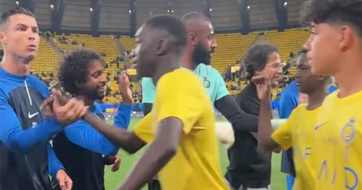 Video del conmovedor gesto de Cristiano Ronaldo con un niño en la gira del  Al Nassr