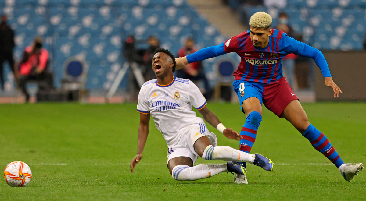 Barcelona vs Real Madrid dia hora y canal clasico de España por LaLiga