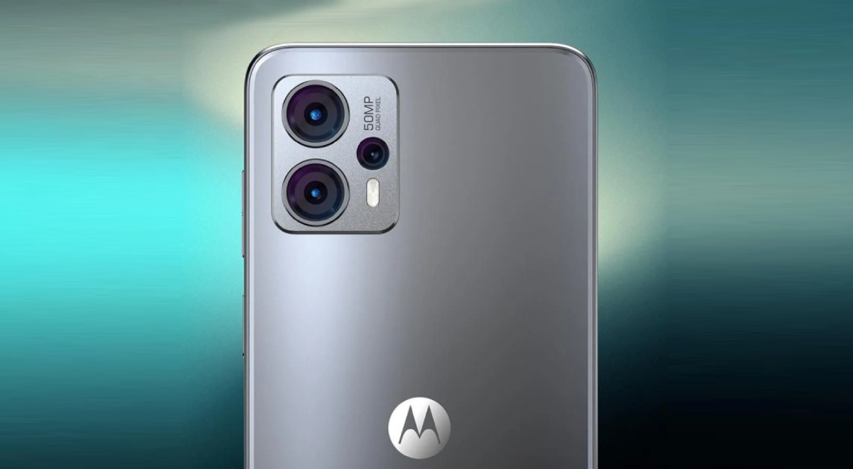 Ten średniej klasy telefon Motorola kosztuje zaledwie 150 dolarów i jest najbardziej zrównoważonym telefonem komórkowym ze 128 GB pamięci