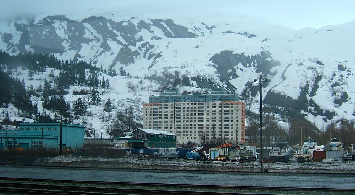 Estados Unidos: Conoce el pueblo de Alaska donde la gente vive bajo el ...