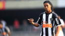 Ronaldinho respira económicamente: recibirá más de 6 millones por deuda del Atlético Mineiro