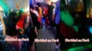 Duende, Papa Noel y Mamanuela arman fiesta navideña en bus de transporte público