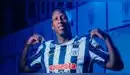 Alianza Lima presentó oficialmente a Luis Advíncula con picante mensaje: "El corazón es blanquiazul"