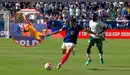 ¡Cierren el estadio! Mbappé sacó un fuerte disparo desde fuera del área y anotó el 3-1 ante Senegal