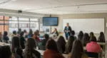 Conoce las universidades para estudiar una carrera en español en USA.