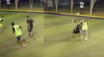 Joao Grimaldo se robó la atención con gran jugada y aparatosa caída.