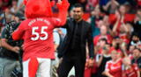 Casemiro presenció el triunfo del Manchester United ante el Liverpool