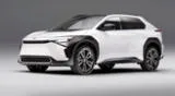 ¿Cuál fue el modelo y la marca de automóvil más vendida en el último año?