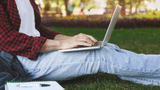 Usar tu laptop sobre las piernas puede reducir la vida útil de tu equipo