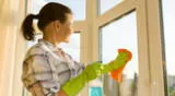 Gracias a este sencillo truco podrás limpiar tus ventanas hasta dejarlas relucientes.