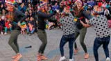 Una ciudadana extranjera es viral luego de bailar en el carnaval de Cusco.