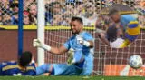 'Chiquito' Romero se enfrentó a hincha en el superclásico.