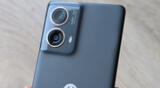 Teléfono de Motorola de gama media con gran potencia y rendimiento.