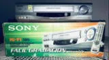 El VHS Stereo Sony Hi-fi De 6 Cabezales es una JOYA que puede valer cientos de soles. El VHS Stereo Sony Hi-fi De 6 Cabezales es una JOYA que puede valer cientos de soles.