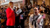 Si buscas convertirte en ciudadano americano, es importante conocer que el proceso varía según el estado donde residas. Los requisitos generales son iguales en todo EE. UU. Si buscas convertirte en ciudadano americano, es importante conocer que el proceso varía según el estado donde residas. Los requisitos generales son iguales en todo EE. UU.