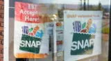 Estos inmigrantes pueden recibir los cupones SNAP. Estos inmigrantes pueden recibir los cupones SNAP.