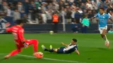 Guillermo Viscarra le quitó la etiqueta de gol a remate de Christofer Gonzales en el Alianza Lima vs. Sporting Cristal. Guillermo Viscarra le quitó la etiqueta de gol a remate de Christofer Gonzales en el Alianza Lima vs. Sporting Cristal.