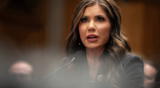 Kristi Noem anuncia la expansión de operativos migratorios. Kristi Noem anuncia la expansión de operativos migratorios.
