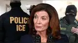 La gobernadora de Nueva York ordena que los agentes de ICE actúen sin cubrirse el rostro.