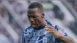Luis Advíncula jugó como líbero en Alianza Lima por primera vez.