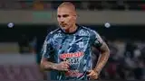Paolo Guerrero anuncia en redes sociales que fue víctima de la delincuencia.