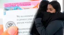 ALERTA inmigrantes con EAD: esta será tu situación en EE. UU. si sigues trabajando con el permiso laboral en trámite de renovación
