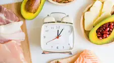 ¿Haces ayuno intermitente? Nuevo estudio revela que comer menos no ayuda a perder peso