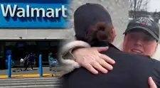 MUCHA ATENCIÓN en Walmart de Nueva York: reportan INESPERADO gesto de empleada con clienta en tratamiento contra el cáncer