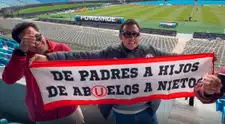 Hinchas de Universitario se hacen presente en Uruguay para partido ante Nacional - VIDEO