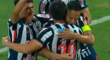 ¡Lo celebra el campeón! Renzo Garcés anotó el 3-0 de Alianza Lima sobre Los Chankas