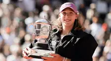 Mirra Andreeva conquista Roland Garros y celebra el primer Grand Slam de su carrera