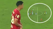 ¡Era el gol del año! Gran combinación de pases en Universitario que Adrián Quiroz no pudo anotar