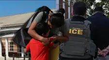 ALERTA MÁXIMA, inmigrantes legales e indocumentados en EE. UU.: organizaciones acusan al alguacil de un IMPORTANTE CONDADO de FILTRAR DATOS a ICE