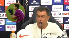 Pablo Guede respaldó a Alejandro Duarte tras blooper en el clásico: "Se crece de los errores"